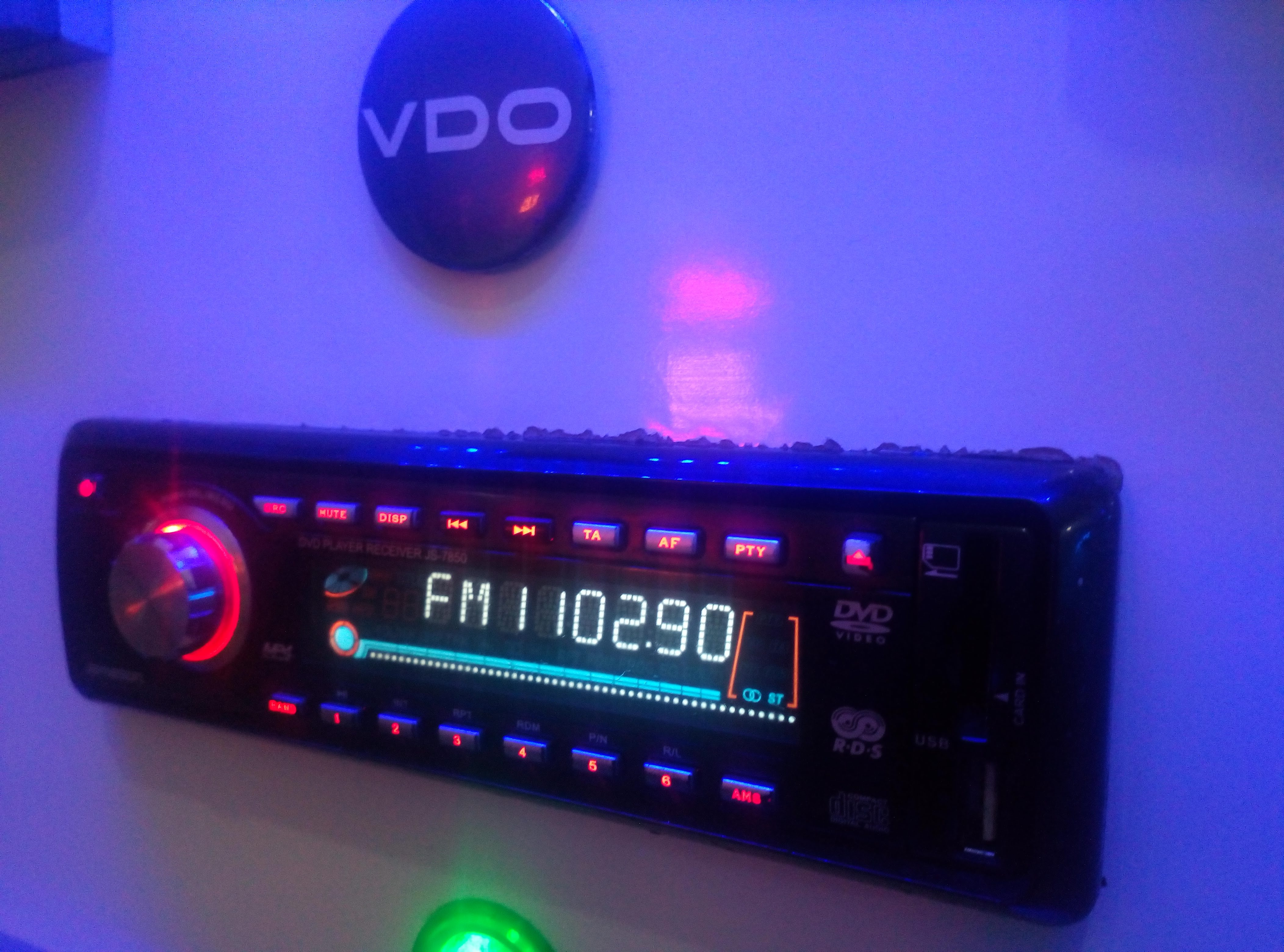 <br />
<b>Notice</b>:  Undefined property: stdClass::$adi in <b>/home/yenidogantakograf/domains/yenidogantakograf.com/public_html/projedetay.php</b> on line <b>32</b><br />
